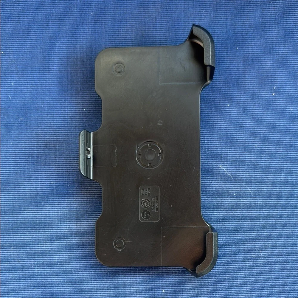 OtterBox Black Holster with Belt Clip for Phones